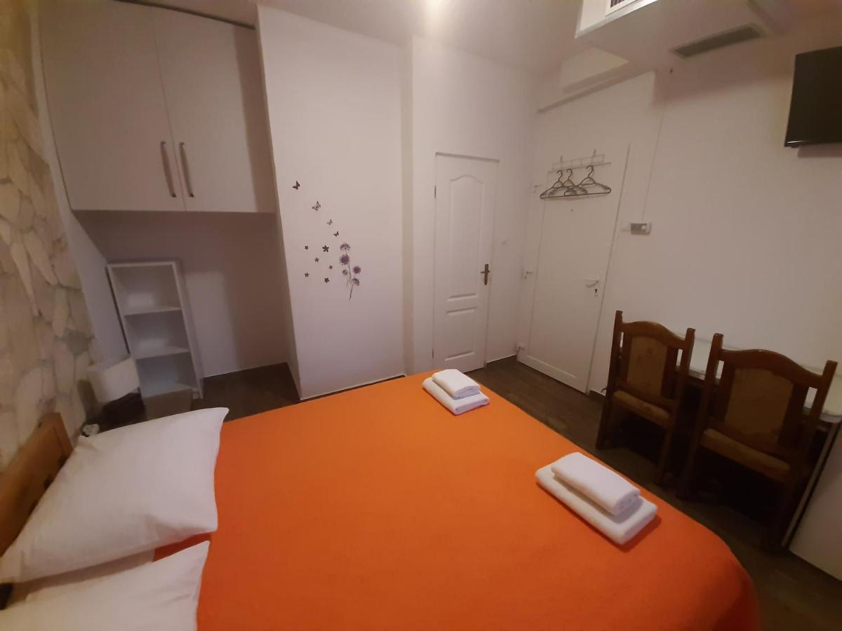 זאדאר Guest House Renata מראה חיצוני תמונה
